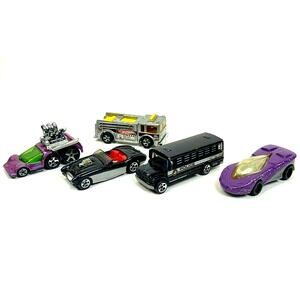 Lot 5 Hot Wheels Die Cast Collectible Cars Bus Fire Eater Truck Corvette Vintage